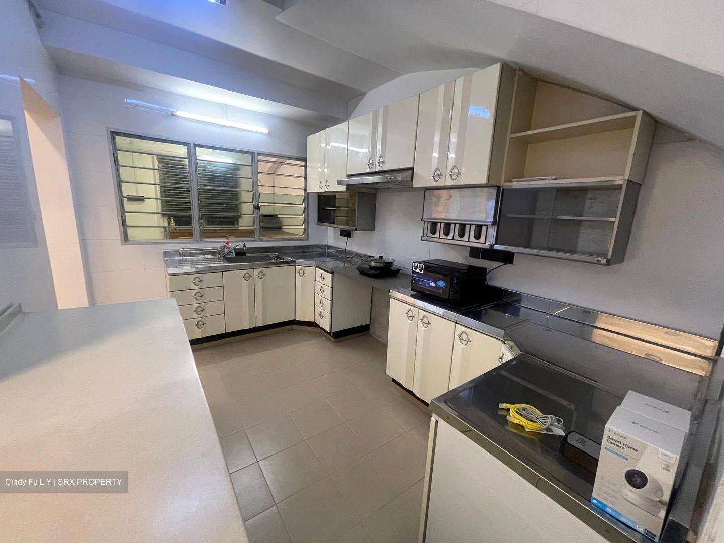 Sennett Estate (D13), Terrace #554377121